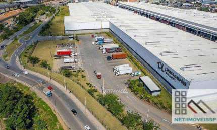 GALPÃO (7.767,66m²), 10 VAGAS. LOCALIZAÇÃO ESTRATÉGICA E SEGURANÇA PARA ESTOCAGEM E ARMAZENAMENTO