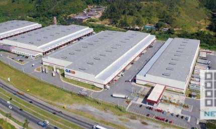 GALPÃO – CENTRO LOGÍSTICO (2.956,50m²), AO LADO DA RODOVIA RÉGIS BITTENCOURT.