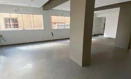 Prédio comercial (528m²), 8 salas, 6 banheiros, 3 vagas. a 400 metros da estação vila madalena