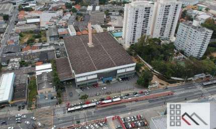 GALPÃO COMERCIAL (12.158m²). 12 BANHEIROS, MEZANINO, 187 VAGAS AO LADO DA MARGINAL DE PINHEIROS