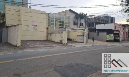 CASA COMERCIAL (269m²), 6 SALAS, 4 BANHEIROS, 4 VAGAS. PRÓXIMO DA REGIÃO ITAIM BIBI