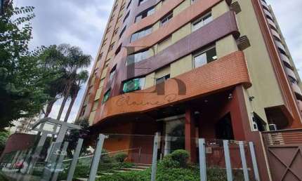 Apartamento ao lado do Shopping Mueller Edifício com Piscina e Quadra