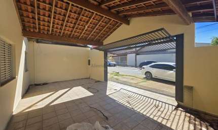Casa para Locação em Indaiatuba, Jardim Santa Rita, 3 dormitórios, 1 suíte, 2 banheiros, 4 vagas