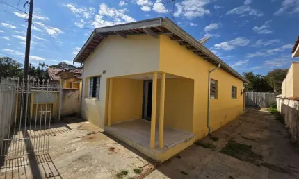 Casa para Locação em Indaiatuba, Cidade Nova, 3 dormitórios, 1 banheiro, 1 vaga