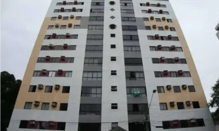 Excelente apartamento para vender com 3 quartos sendo duas suítes no coração do Espinheiro