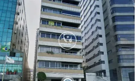 Apartamento à venda com 3 quartos, sendo 1 suíte, com 123m² de área útil, na Avenida Boa Viagem