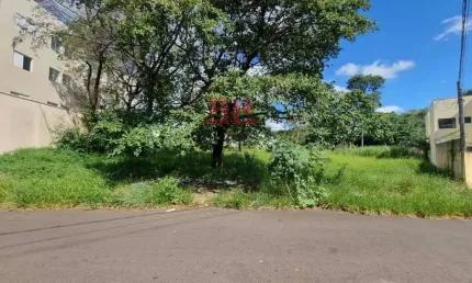 Terreno comercial à venda no Jardim Colonial, Bauru 