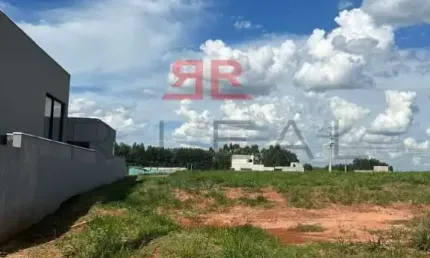 Terreno em condomínio fechado à venda no Residencial Villa de Leon, Piratininga 