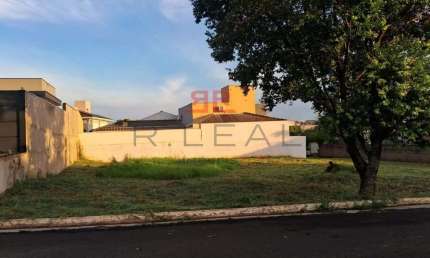 Terreno em condomínio fechado à venda no Quinta Ranieri, Bauru 