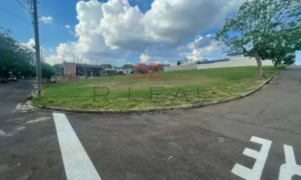 Terreno de esquina no residencial village campo novo