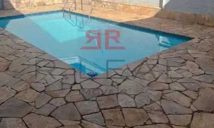 CASA COM EXCELENTE LOCALIZAÇÃO - RESIDENCIAL OU COMERCIAL