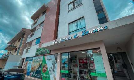 Apartamento para Venda em Guarapuava, Santa Cruz, 3 dormitórios, 1 suíte, 2 banheiros, 2 vagas