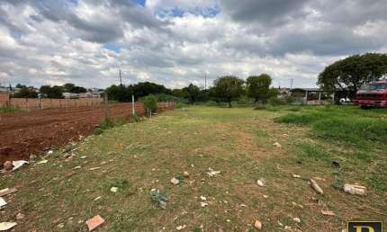 Terreno à venda na Rua Indonésia, 309, Conradinho, Guarapuava
