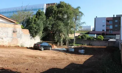 Terreno à venda na Rua Afonso Alves de Camargo, Santana, Guarapuava