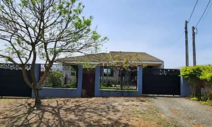 Casa para Venda em Guarapuava, Vila Bela, 2 dormitórios, 1 suíte, 1 banheiro, 2 vagas