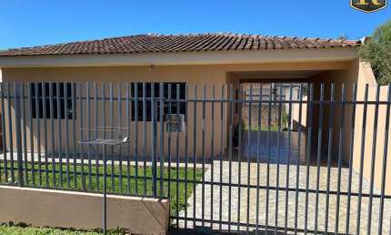 Casa para Venda em Guarapuava, Santa Cruz, 3 dormitórios, 1 suíte, 1 banheiro, 2 vagas