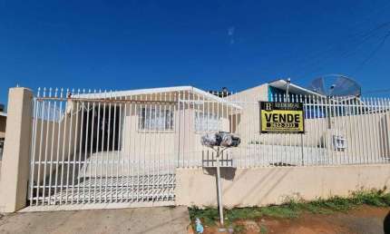 Casa para Venda em Guarapuava, Primavera, 2 dormitórios, 1 banheiro, 1 vaga