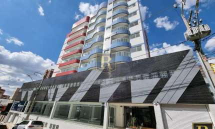 Apartamento para Venda em Guarapuava, Centro, 3 dormitórios, 3 suítes, 4 banheiros, 2 vagas