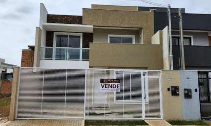 Sobrado para Venda em Guarapuava, Boqueirão, 3 dormitórios, 1 suíte, 2 vagas