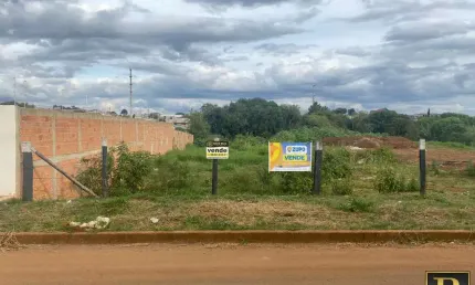 Terreno à venda na Rua Indonésia, Conradinho, Guarapuava