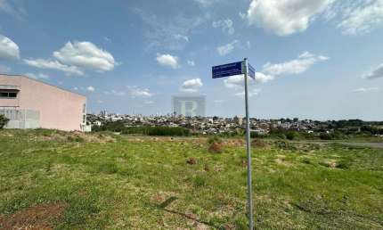 Terreno à venda na Rua João Galiciolli, Dos Estados, Guarapuava