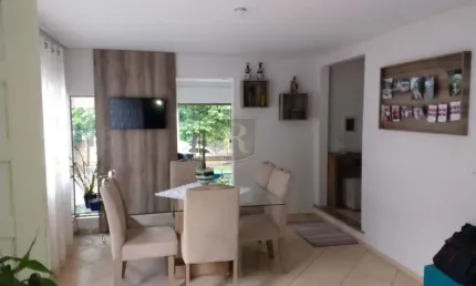 Casa para Venda em Guarapuava, Vila Bela, 3 dormitórios, 1 suíte, 1 banheiro, 2 vagas