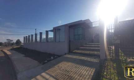 Casa para Venda em Guarapuava, Morro Alto, 2 dormitórios, 1 suíte, 2 banheiros, 2 vagas