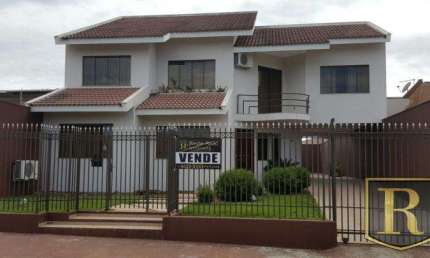 Sobrado para Venda em Guarapuava, Santana, 4 dormitórios, 1 suíte, 3 banheiros, 3 vagas