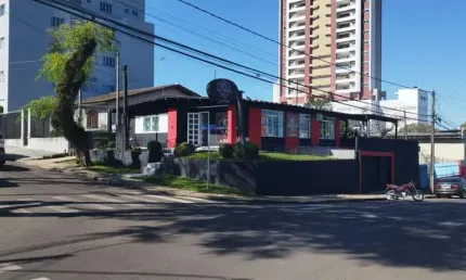 Imóvel Comercial para Venda em Guarapuava, Centro, 3 dormitórios, 2 vagas