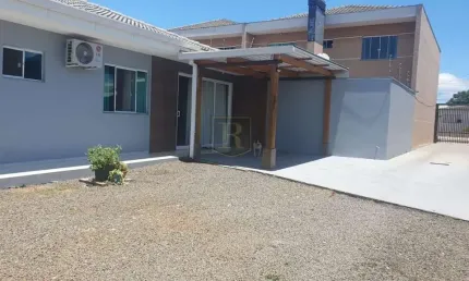 Casa para Venda em Guarapuava, Cascavel, 3 dormitórios, 1 suíte, 2 banheiros, 2 vagas
