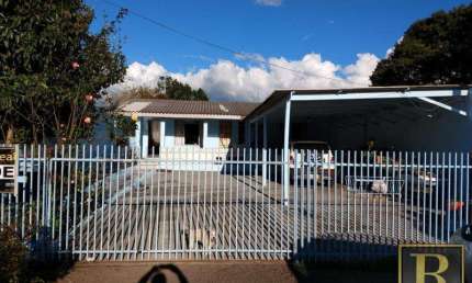 Casa para Venda em Guarapuava, Boqueirão, 4 dormitórios, 1 suíte, 2 banheiros