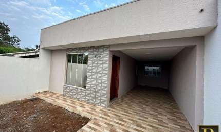 Casa para Venda em Guarapuava, Boqueirão, 3 dormitórios, 1 suíte, 2 banheiros, 2 vagas