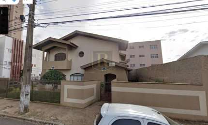 Imóvel Comercial para Venda em Guarapuava, Centro, 5 dormitórios, 1 suíte, 3 vagas