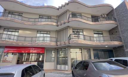 Imóvel Comercial para Locação em Guarapuava, Centro, 1 banheiro, 1 vaga