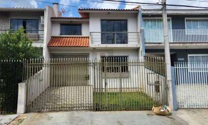 Sobrado para Venda em Guarapuava, Alto da XV, 3 dormitórios, 1 vaga