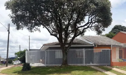 Casa para Venda em Guarapuava, Boqueirão, 2 dormitórios, 1 banheiro, 1 vaga