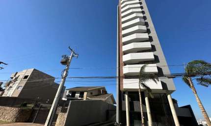 Apartamento para Venda em Guarapuava, Centro, 3 dormitórios, 3 suítes, 4 banheiros, 3 vagas