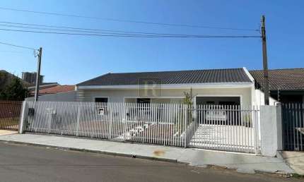 Casa para Venda em Guarapuava, Trianon, 4 dormitórios, 2 suítes, 2 vagas