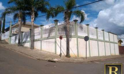 Casa para Venda em Guarapuava, Santana, 3 dormitórios, 1 suíte, 1 banheiro