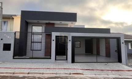 Casa para Venda em Guarapuava, Batel, 4 dormitórios, 1 suíte, 2 vagas
