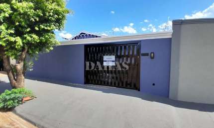 Casa com 4 quartos para alugar no Doutor Paulo Prata, Barretos 