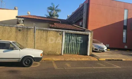 Casa à venda no Centro, Barretos 