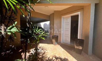 Casa com 3 quartos para alugar no Jardim Allah, Barretos 