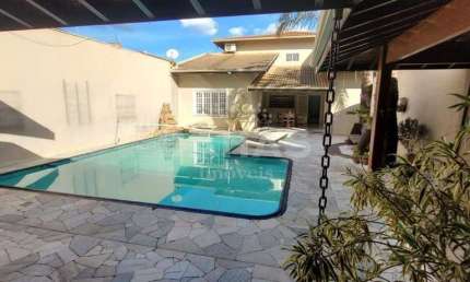 Casa com 5 quartos para alugar no Centro, Barretos 