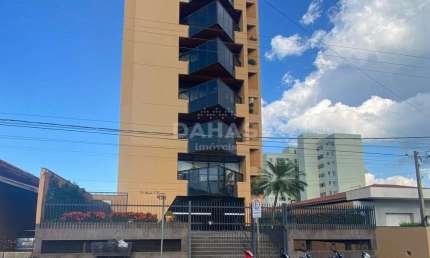 Apartamento com 4 quartos para alugar no Centro, Barretos 