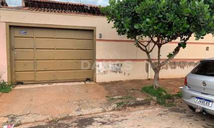 Casa com 3 quartos à venda no Jardim Universitário, Barretos 