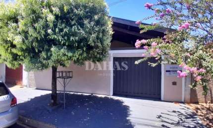 Casa com 2 quartos para alugar no Hussein Gemha, Barretos 