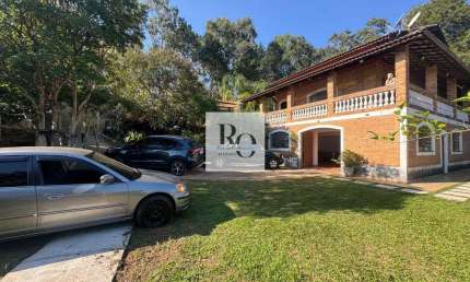 Casa estilo chácara com 4 dormitórios tem 5.850m²  Jd Estância Brasil Atibaia SP