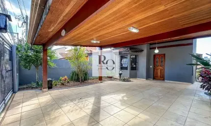 Estuda PERMUTA, são 5 dormitórios (2suítes) 239 metros construídos R$ 1.200.000