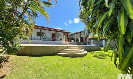 Linda casa nova estilo chácara com lote 1680 metros 3 dormitórios (1 suíte)